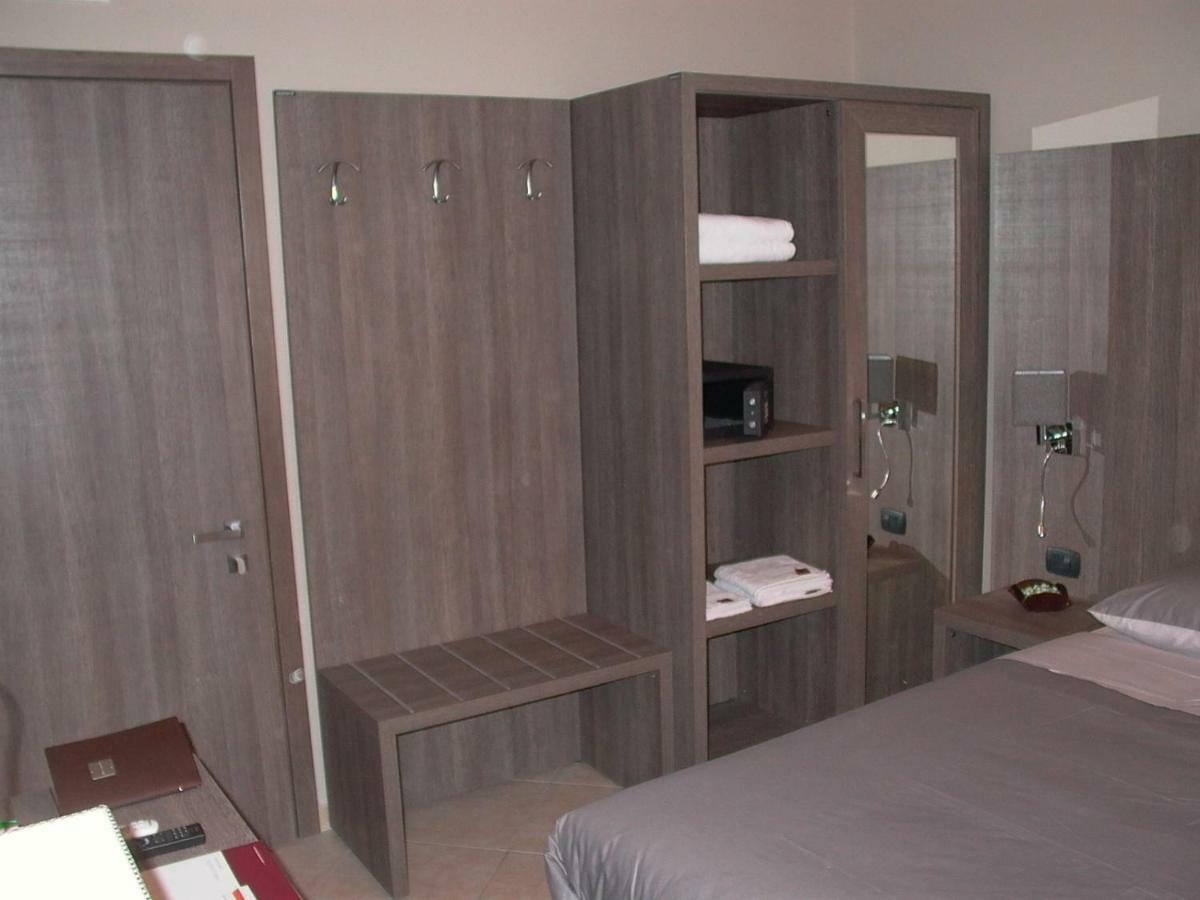 Bed & Breakfast Com'era Naples